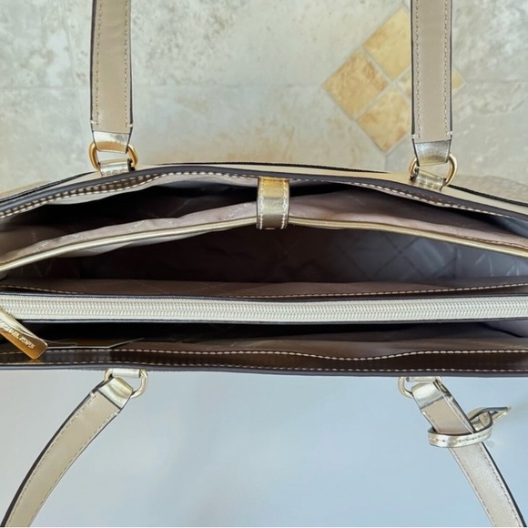 Michael Kors NWT Gold and Cream Travel Tote Bag